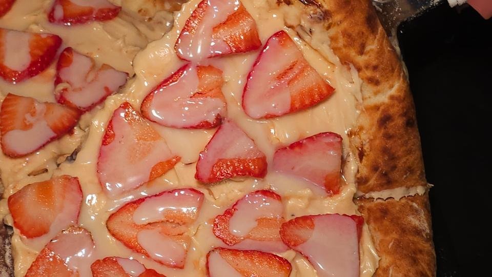 Morango Branco Santa Pizza Dourados